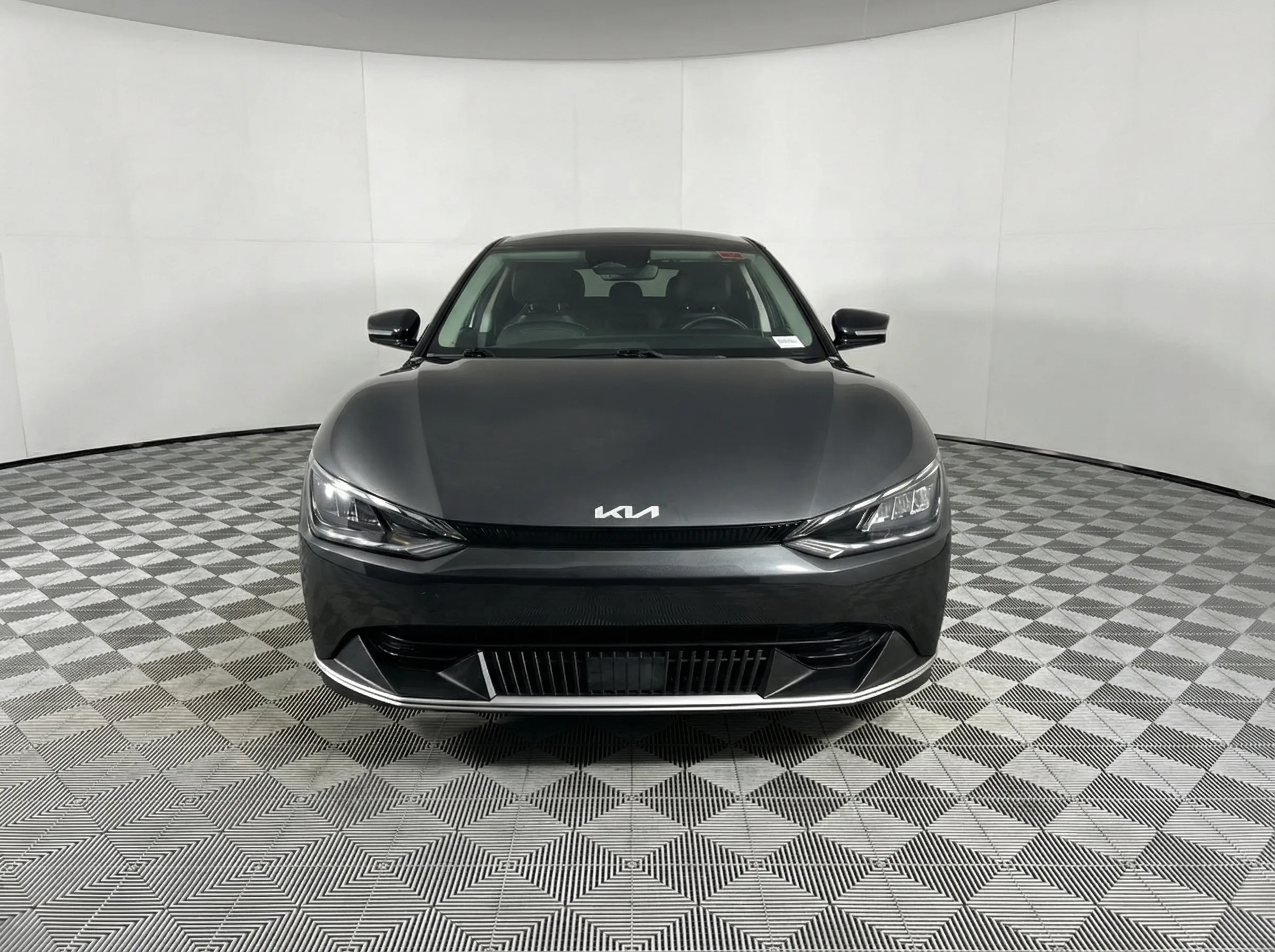 2024 Kia EV6 Light — photo 1