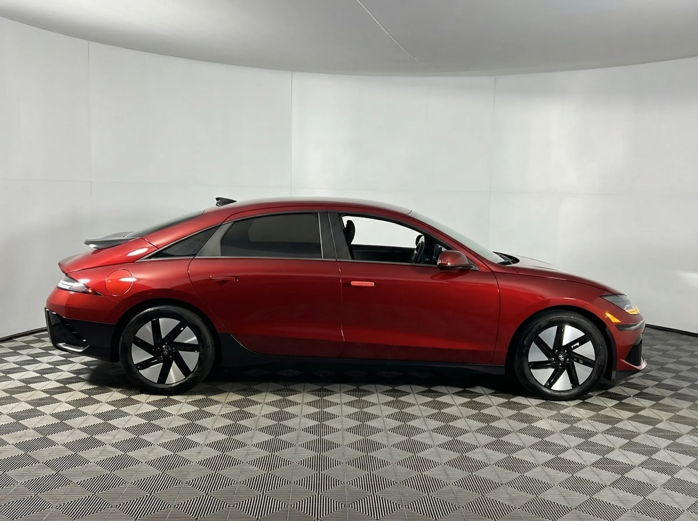 2024 Hyundai IONIQ 6 SE — photo 1