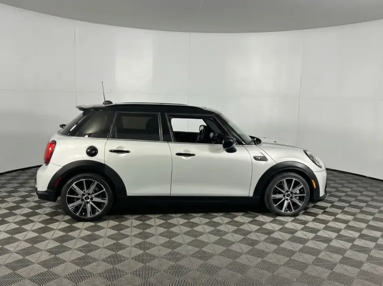 2023 MINI Cooper S Signature