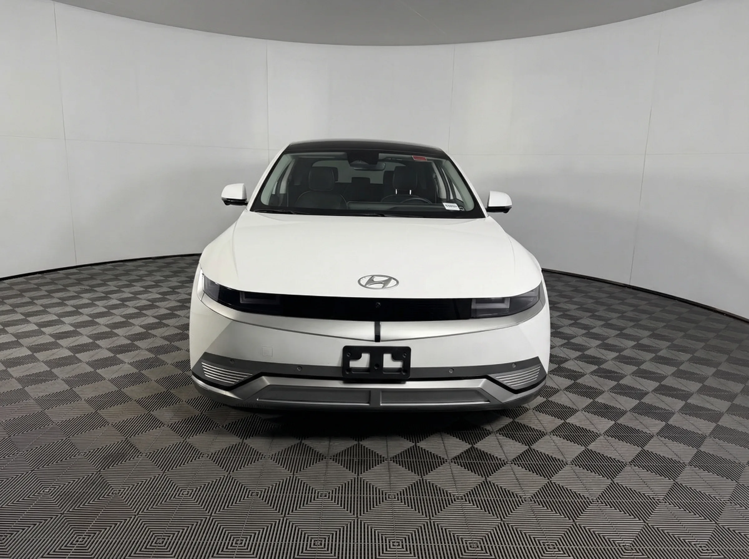2023 Hyundai IONIQ 5 Limited — photo 1