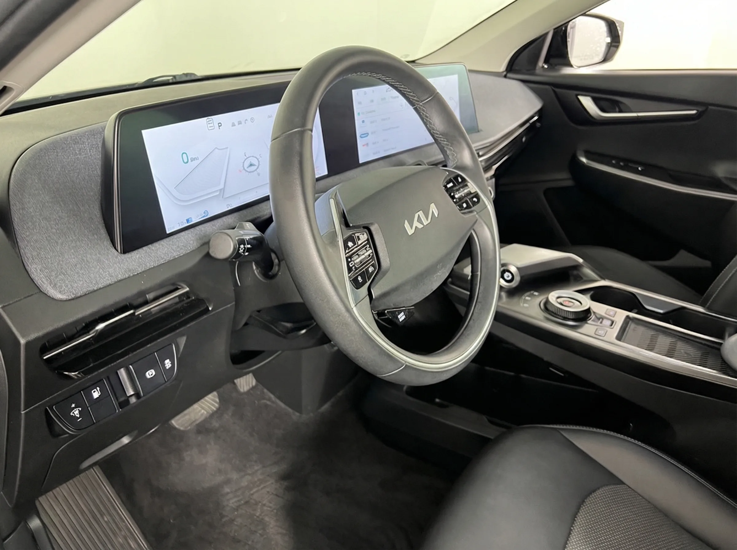 2024 Kia EV6 Light — thumbnail 10