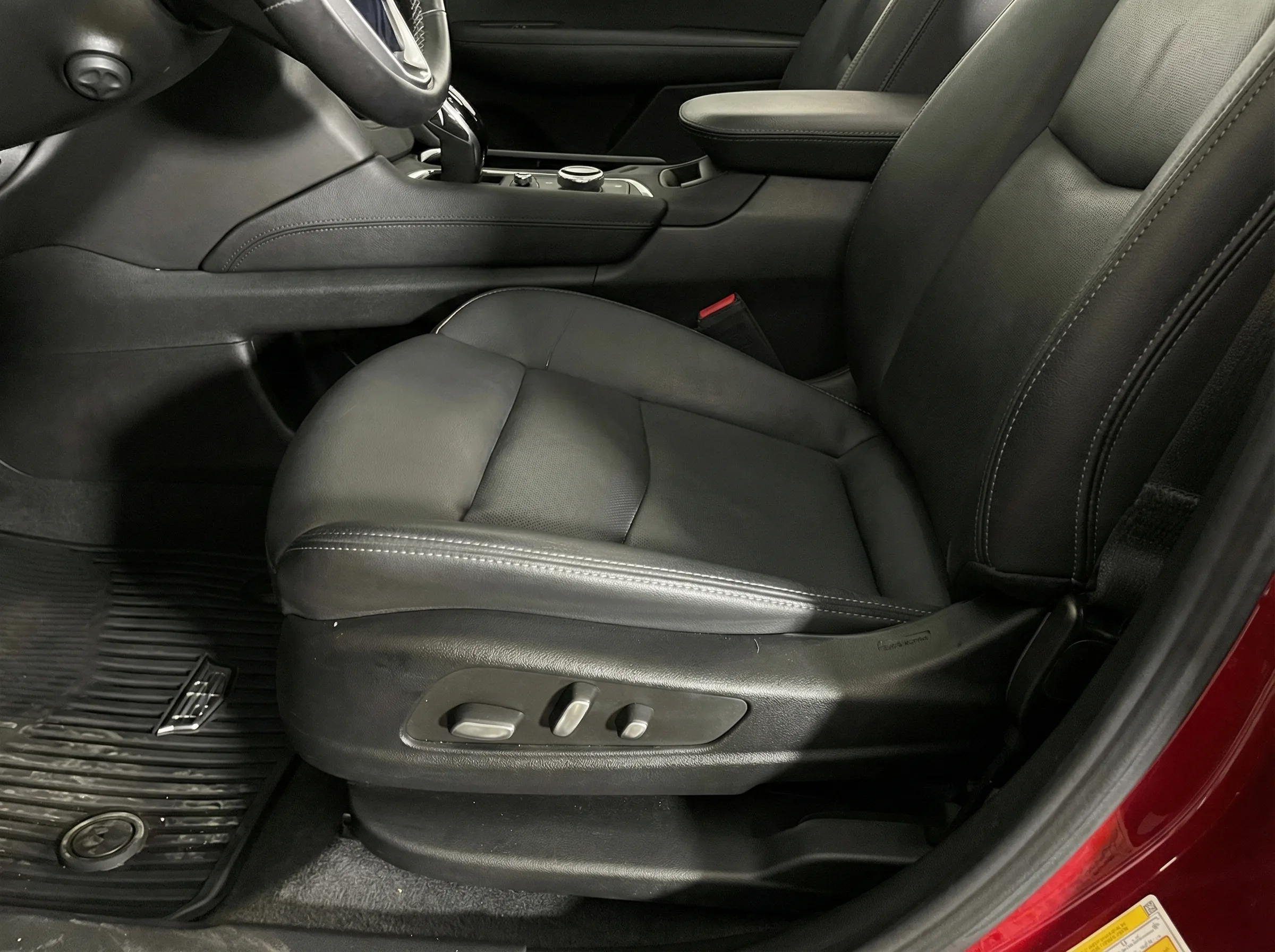 2024 Cadillac XT6 Premium Luxury — thumbnail 14