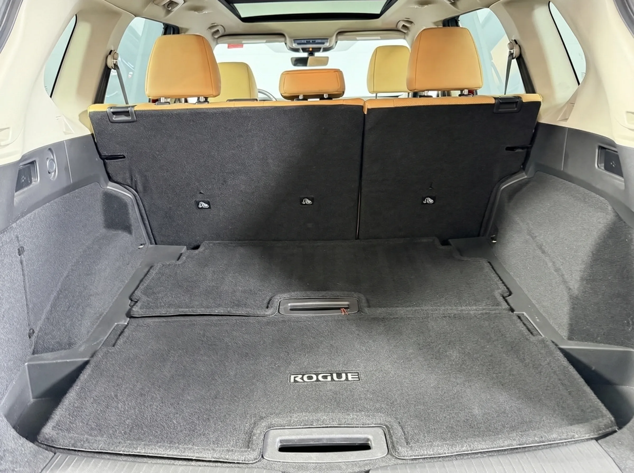2023 Nissan Rogue Platinum — thumbnail 15