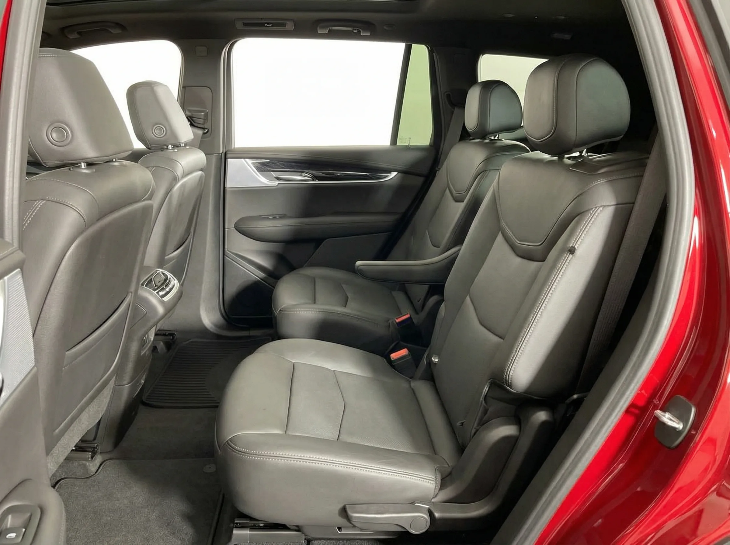 2024 Cadillac XT6 Premium Luxury — thumbnail 15