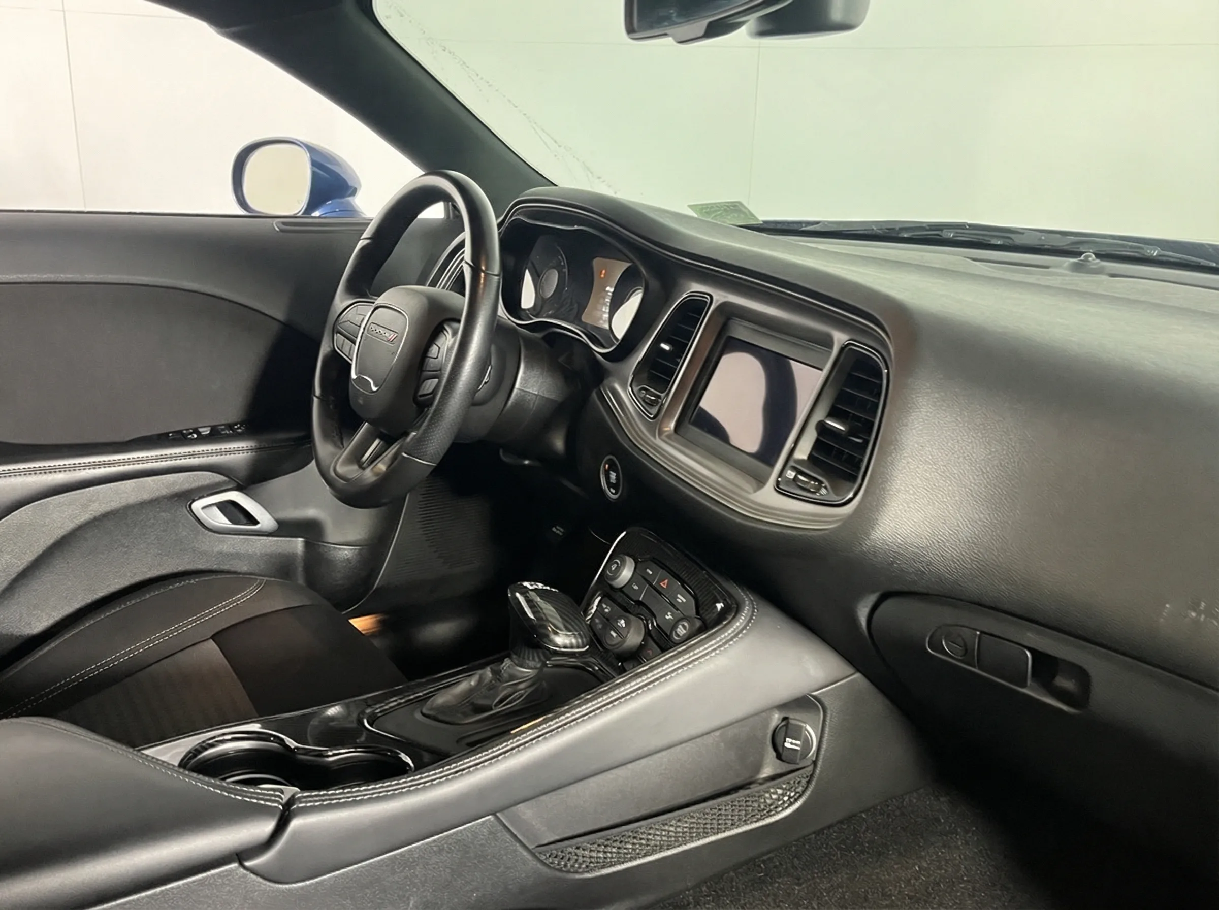 2023 Dodge Challenger SXT — thumbnail 15