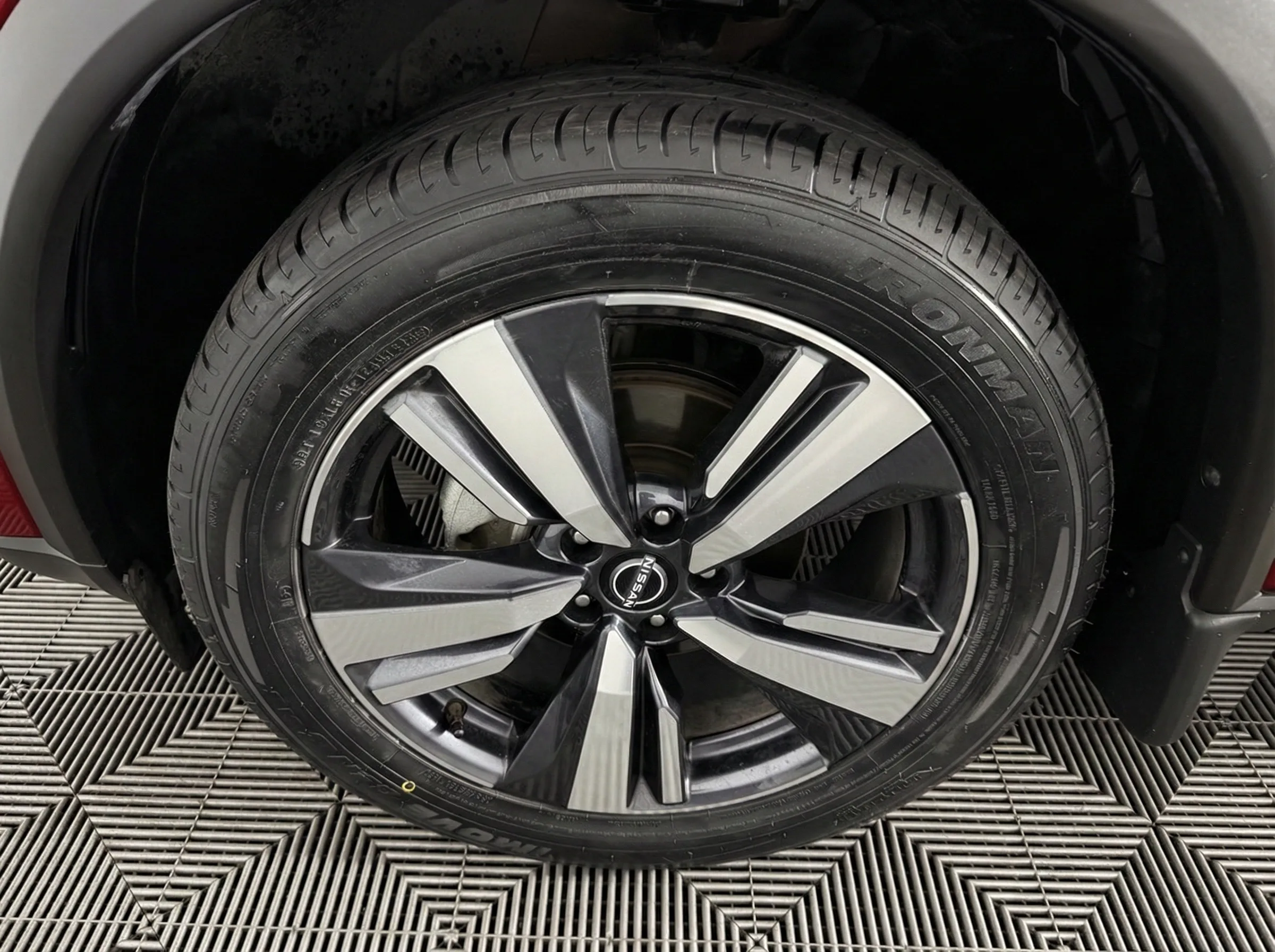 2023 Nissan Rogue Platinum — thumbnail 17