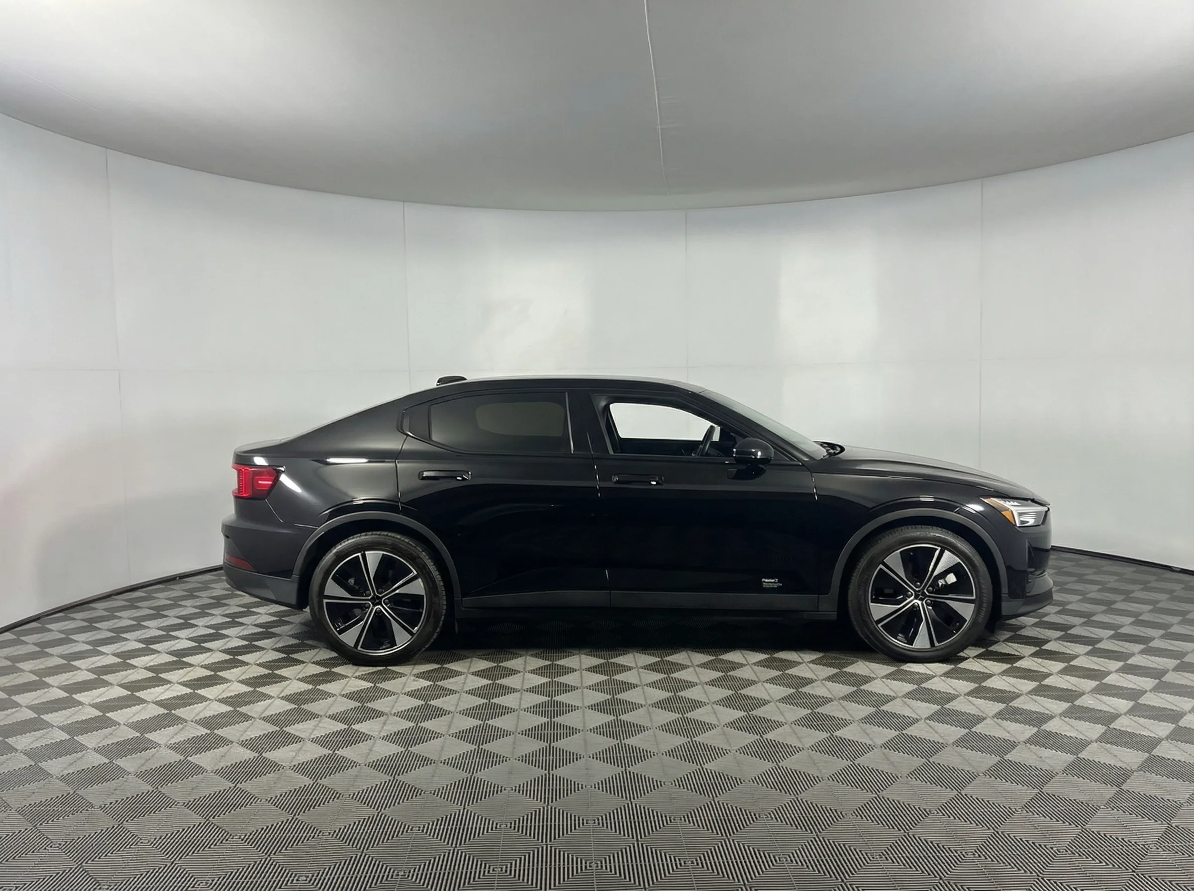 2023 Polestar 2 Long Range Single Motor — thumbnail 3