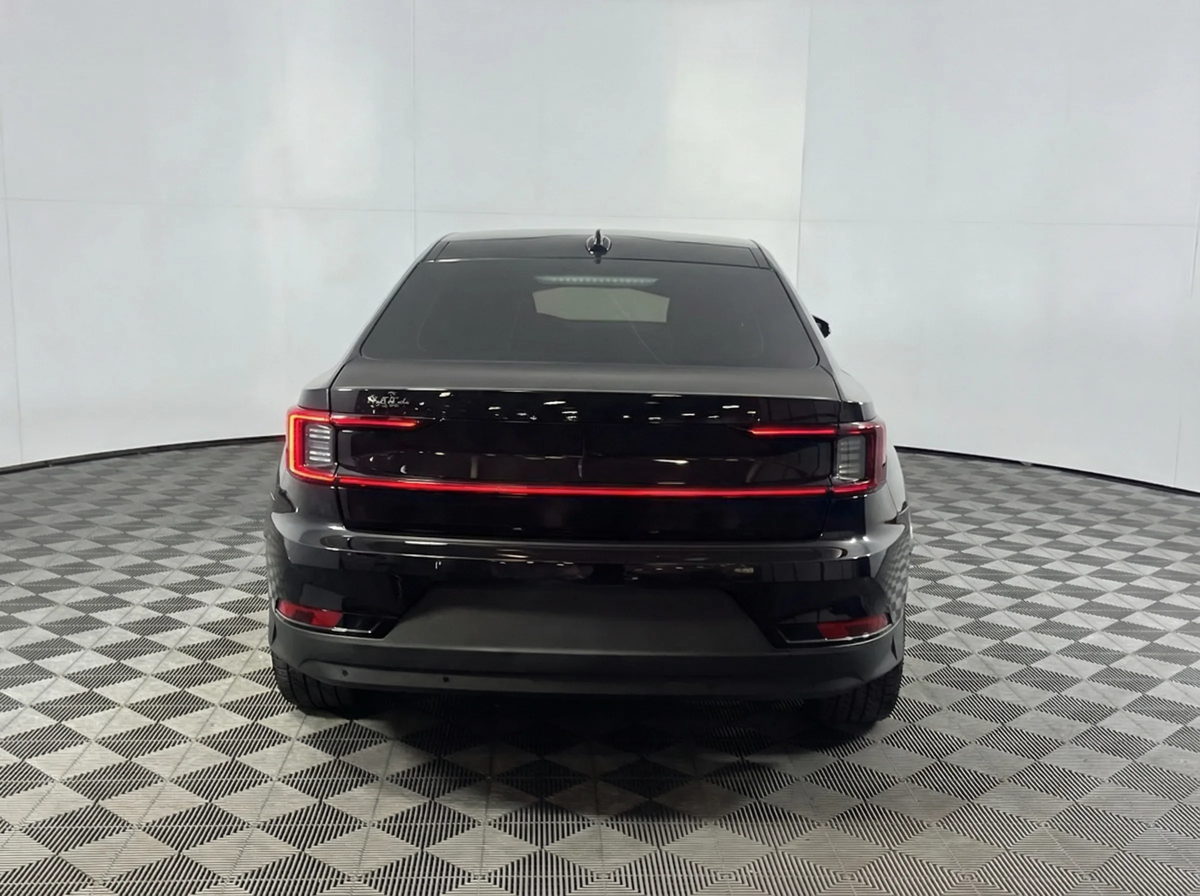 2023 Polestar 2 Long Range Dual Motor Performance Plus — thumbnail 3