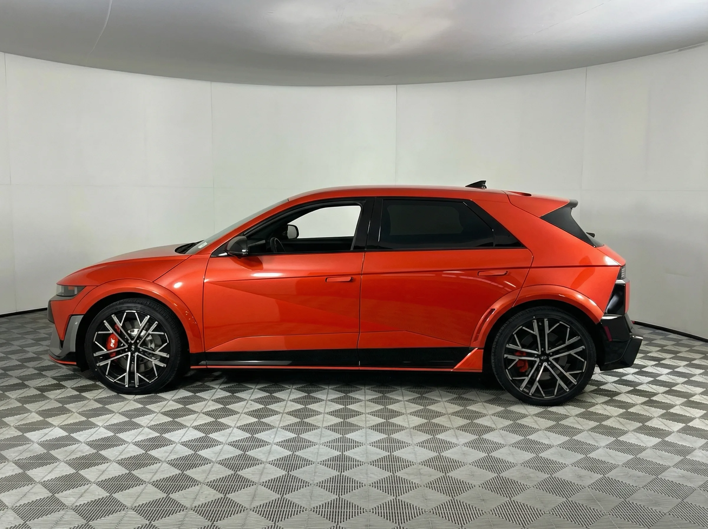 2025 Hyundai IONIQ 5 N — thumbnail 4