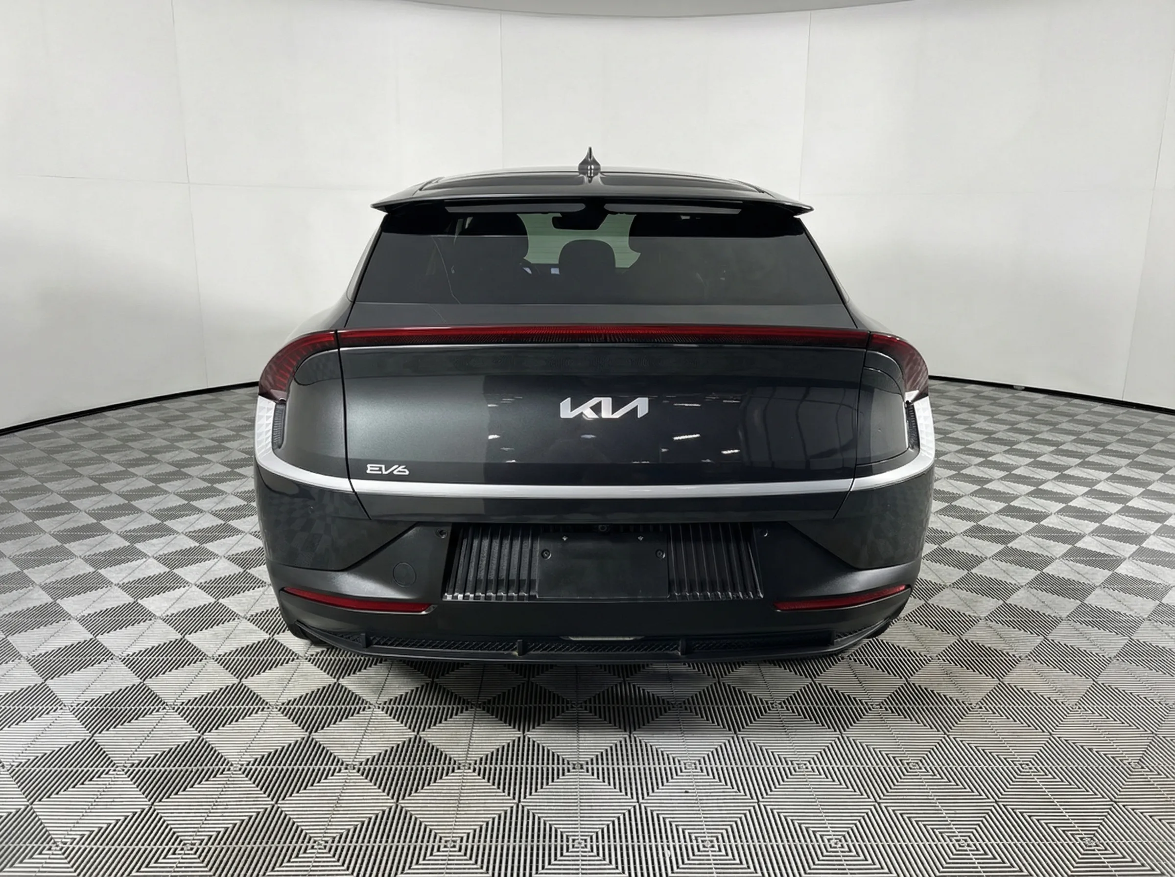 2024 Kia EV6 Light — thumbnail 4