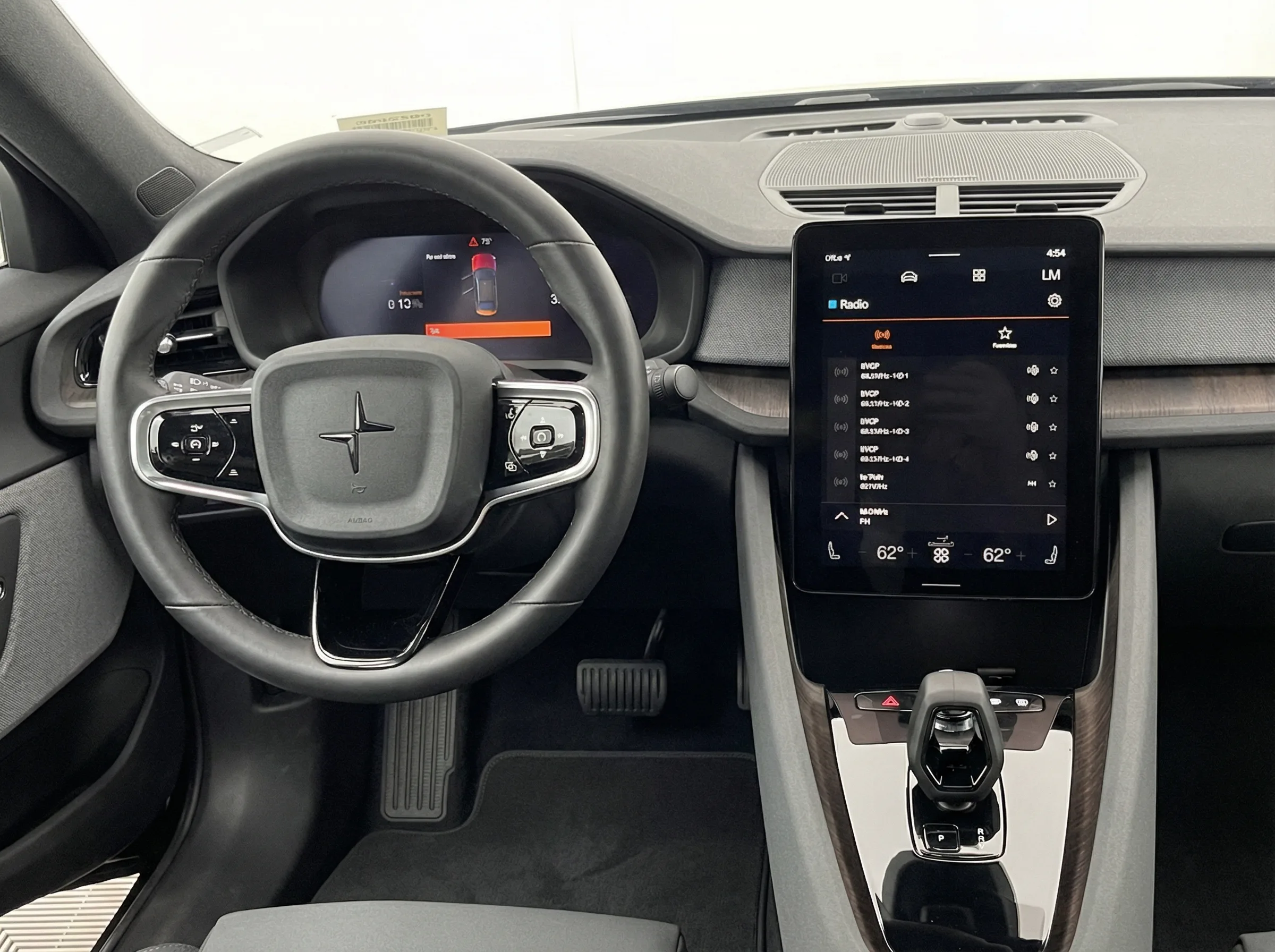 2023 Polestar 2 Long Range Single Motor — thumbnail 4