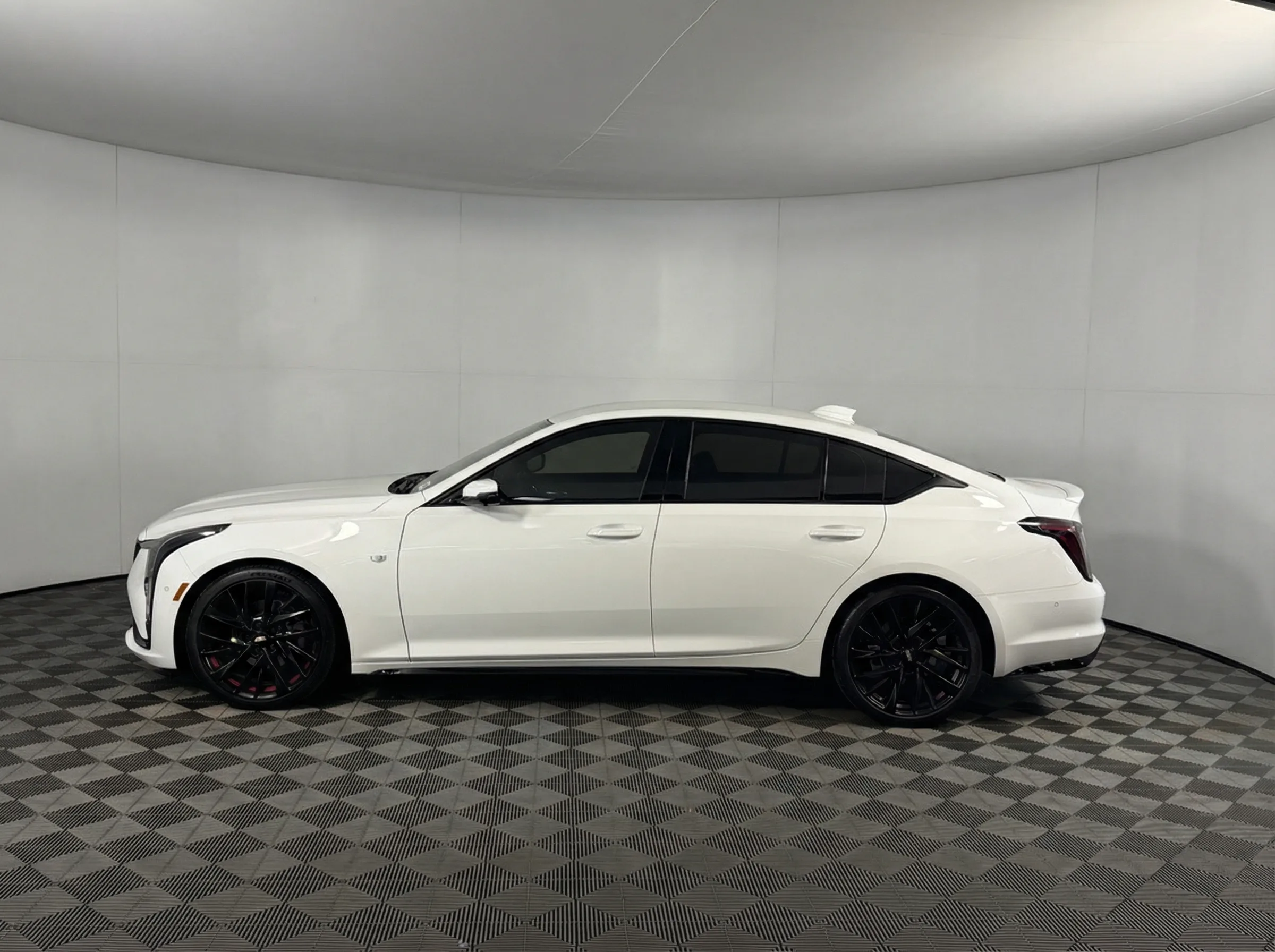2025 Cadillac CT5 Sport — thumbnail 4