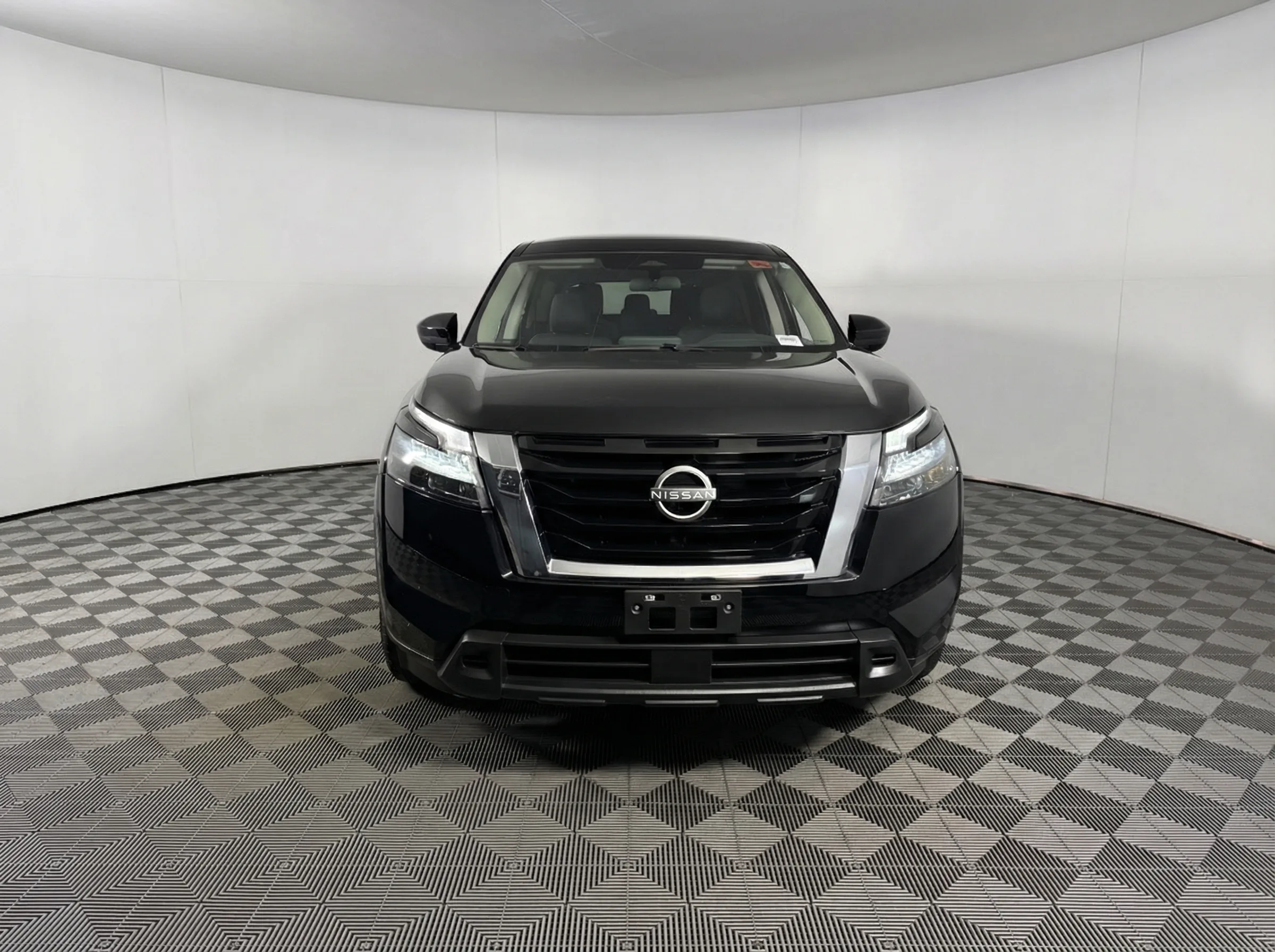 2024 Nissan Pathfinder S — thumbnail 4