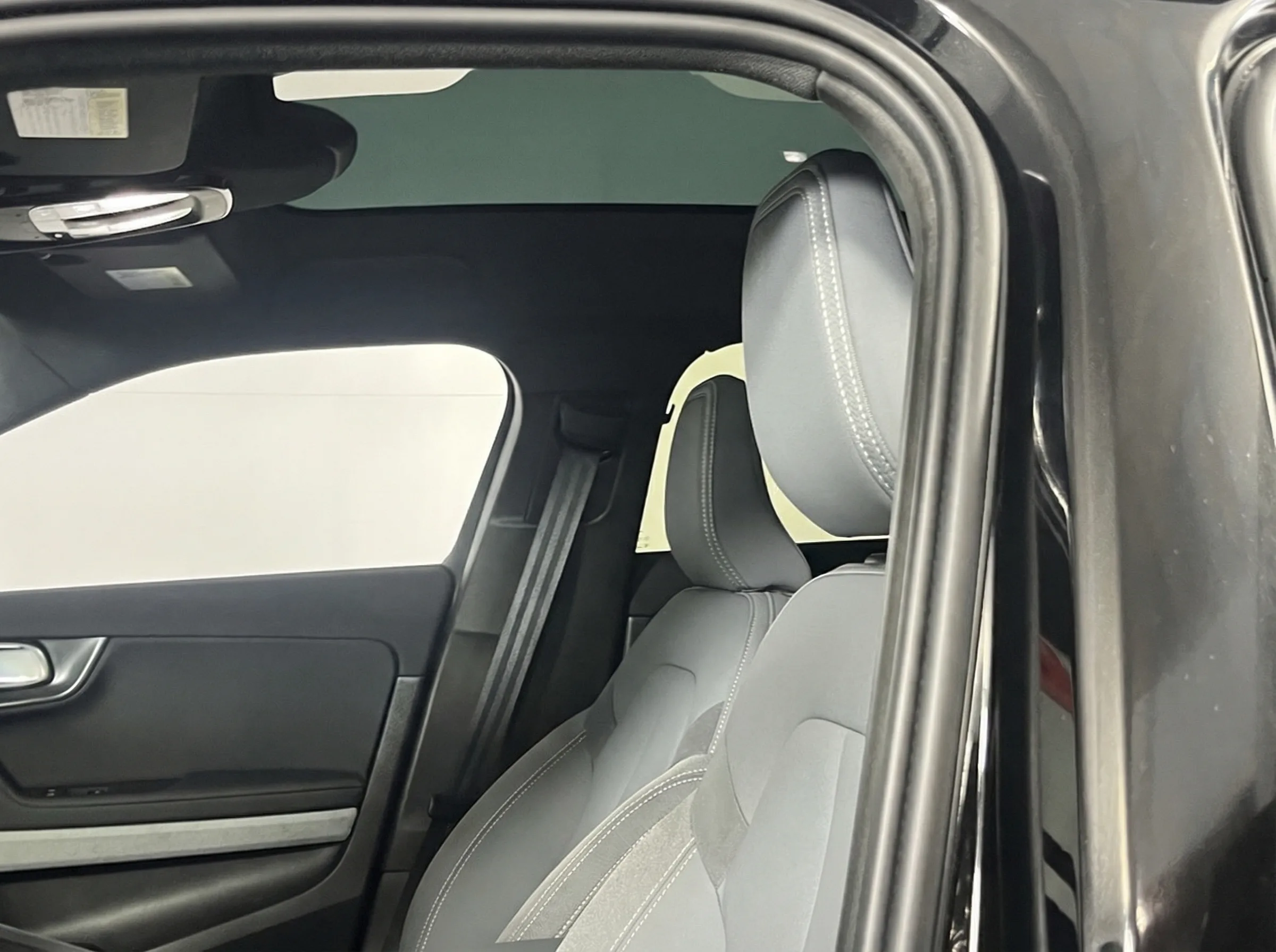 2023 Polestar 2 Long Range Single Motor — thumbnail 6