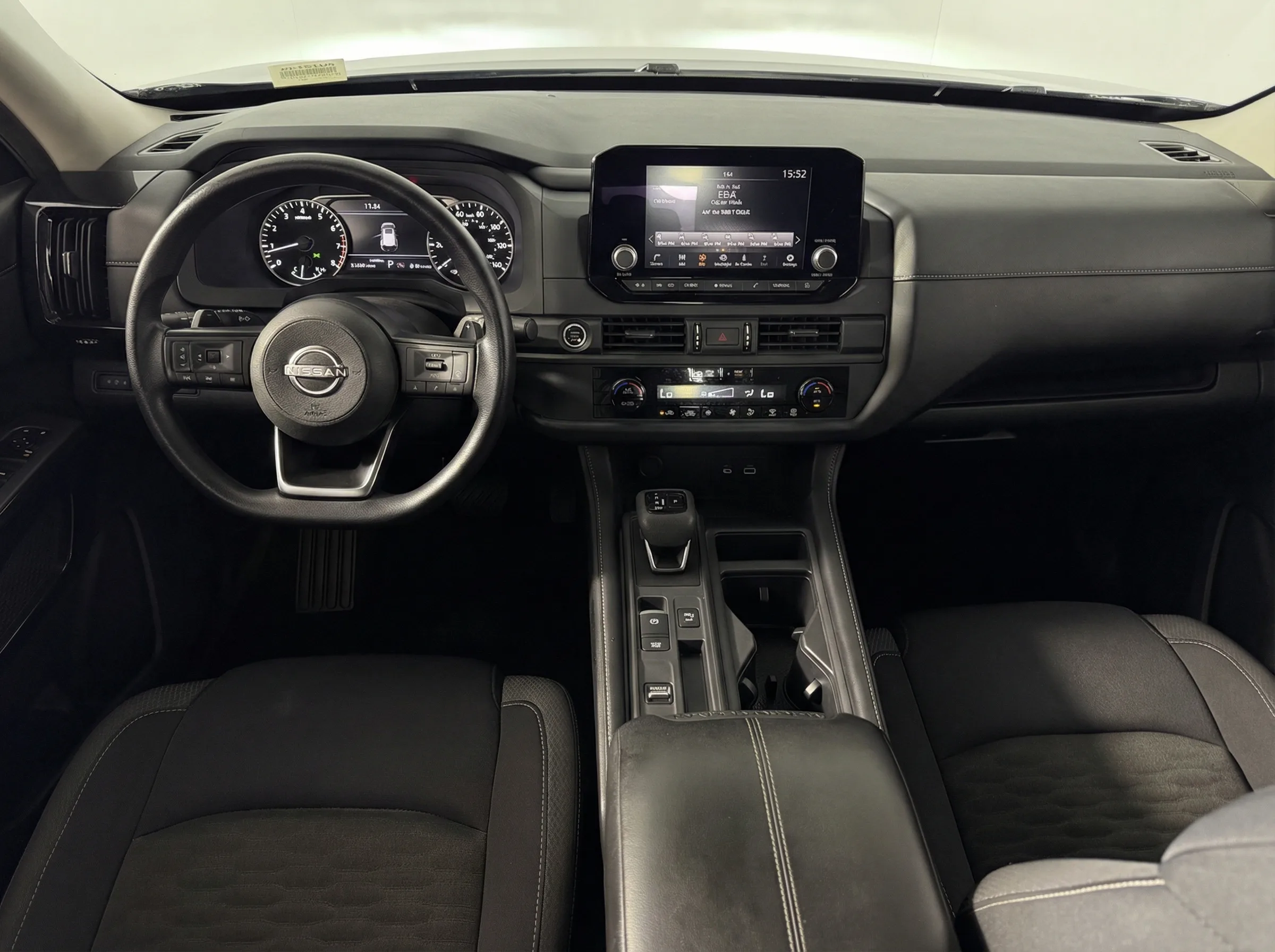 2024 Nissan Pathfinder S — thumbnail 6