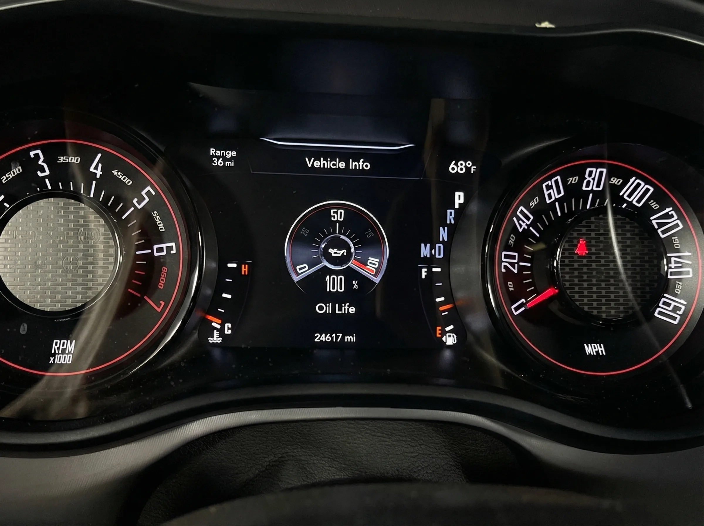 2023 Dodge Challenger SXT — thumbnail 9
