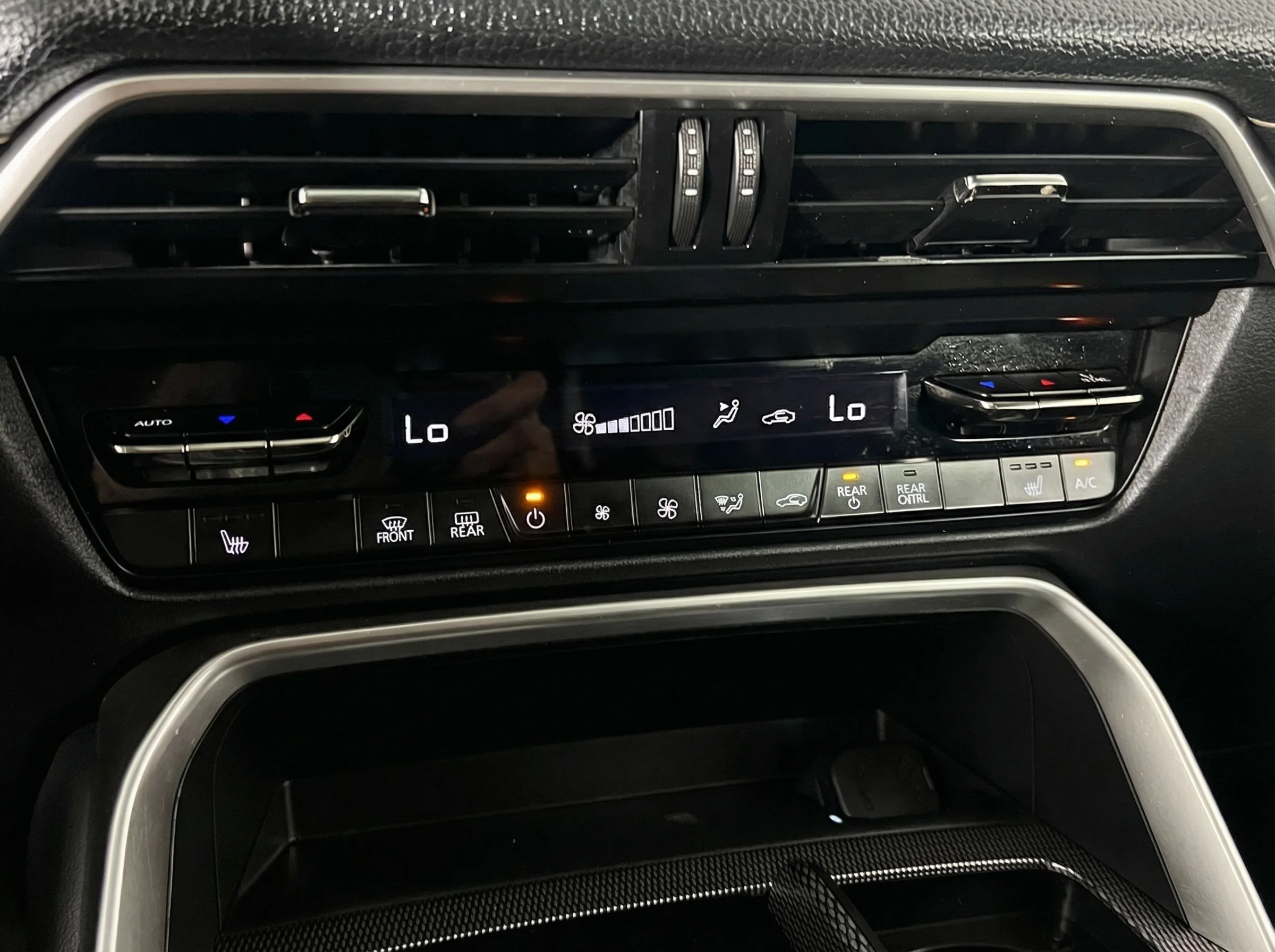 2024 Mazda CX-90 3.3 Turbo Preferred Plus — thumbnail 9